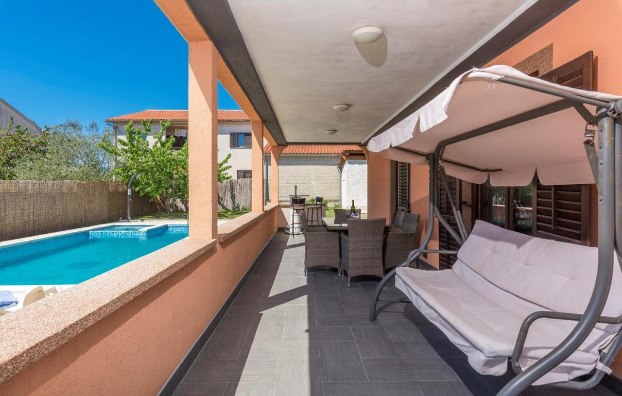 דירות Loborika Emanuela With Private Pool מראה חיצוני תמונה
