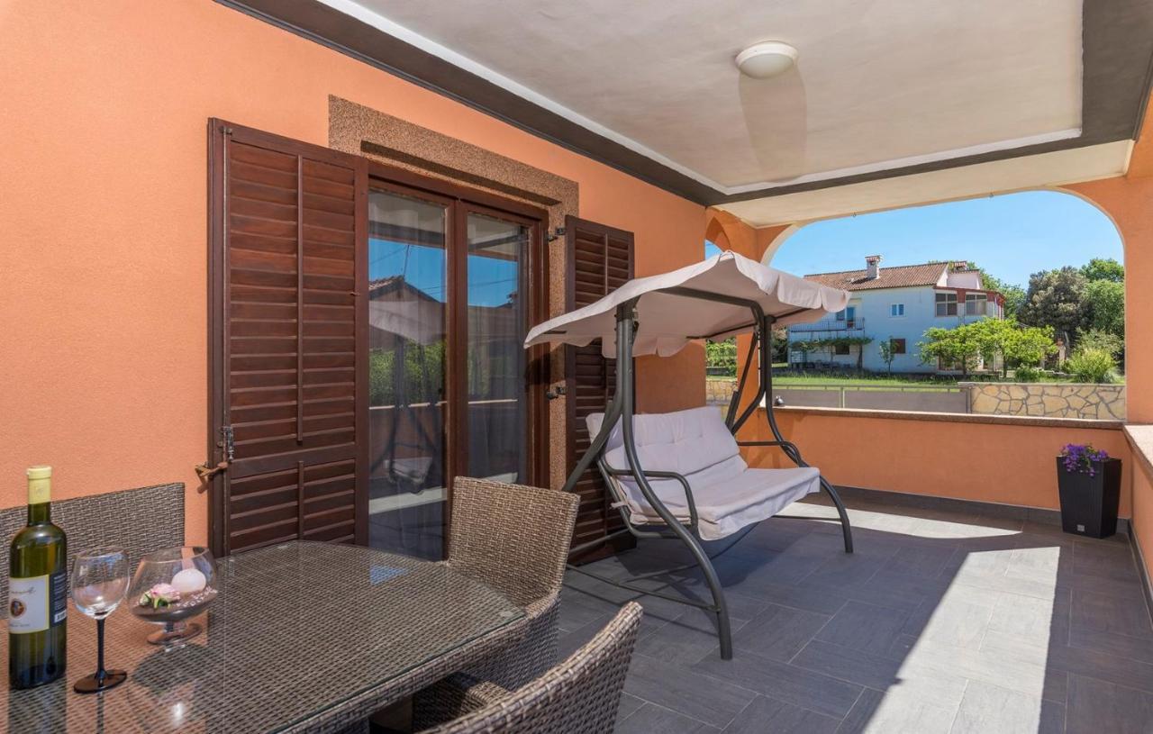 דירות Loborika Emanuela With Private Pool מראה חיצוני תמונה